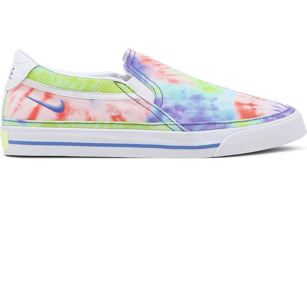 *SOLD**Women’s size 7 Nike Court Legacy tie-dye slip on